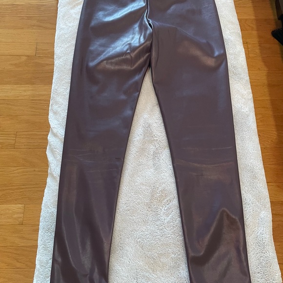 ALYA Evan Leggings - Picture 7 of 9